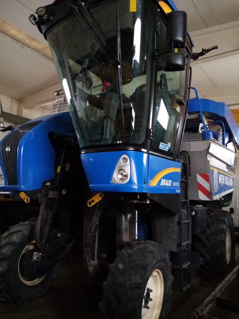 Vendemmiatrice New Holland 9070L telaio HAG00750T00097006
