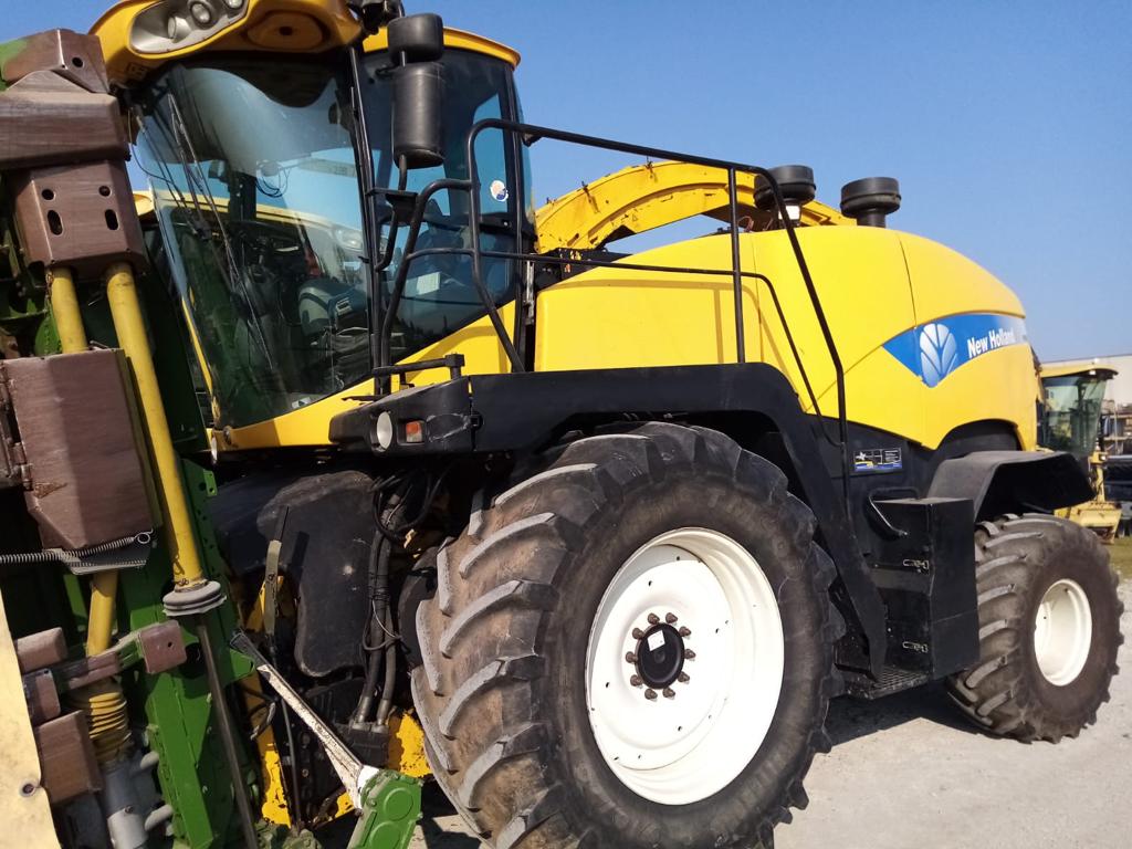 Trincia New Holland FR9080 telaio 545724001 con Barra mais Krone 8 file telaio 905098
