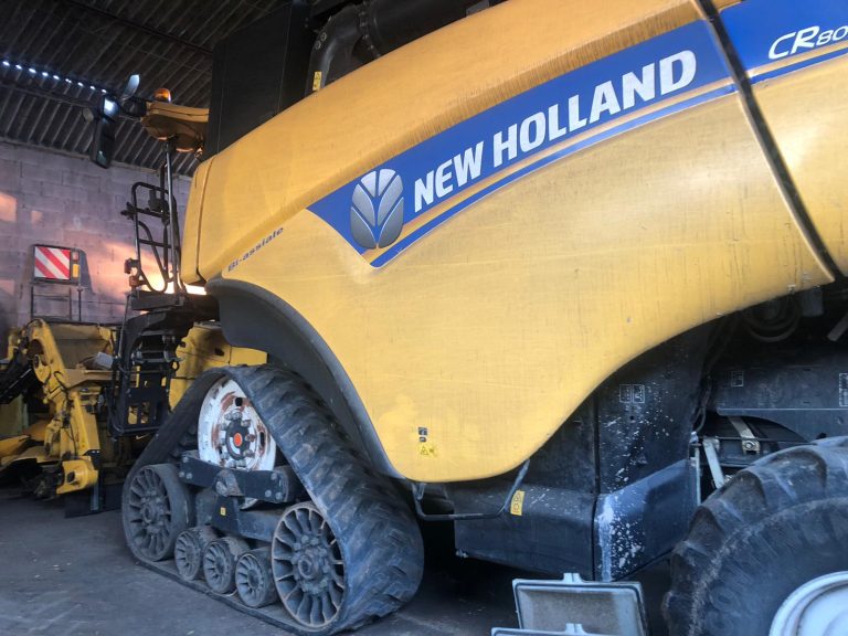 Mietitrebbia New Holland CR8080t telaio 811906002
