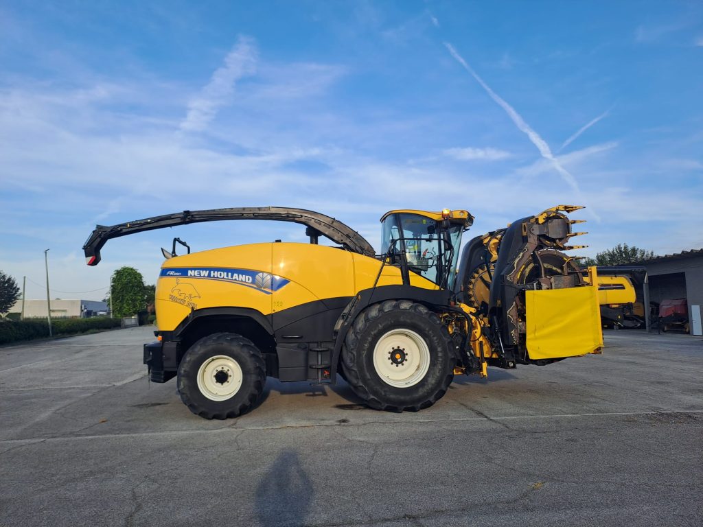 Trincia New Holland FR850 telaio 555885004