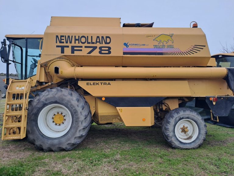 Combine Harvester New Holland TF78sl frame number 4010001 - Rechecked