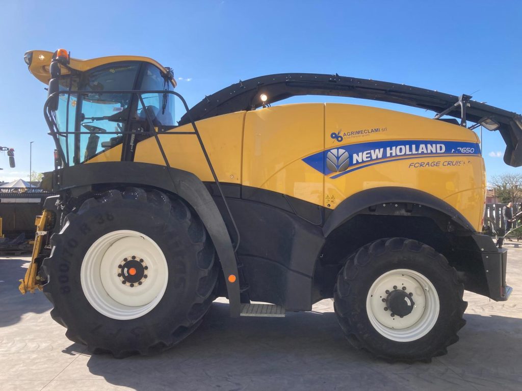Trincia New Holland FR650  telaio HAF65073V05944003