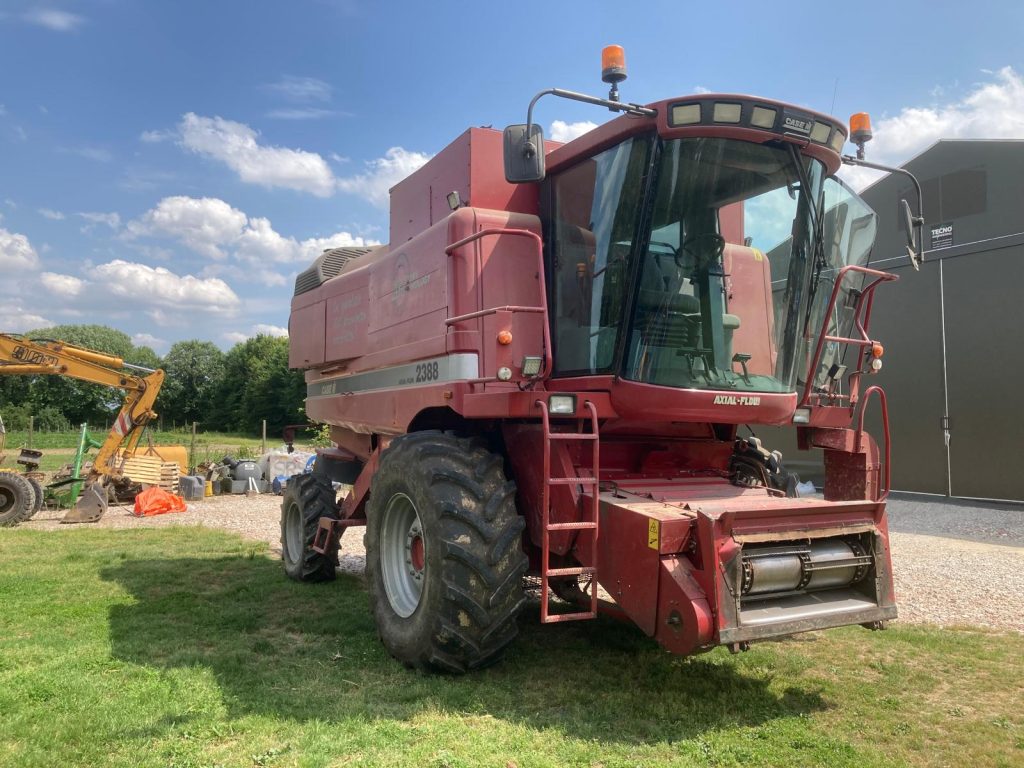 Mietitrebbia CASE 2388E telaio 4N5J49BMCX0188832 – Funzionante