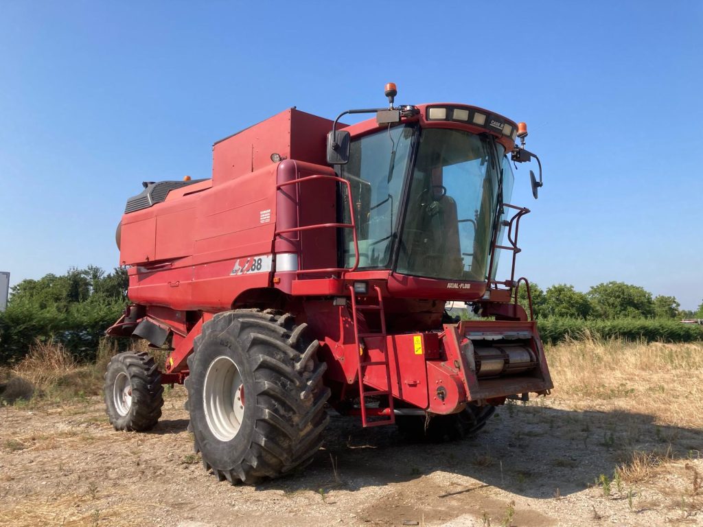 Mietitrebbia CASE 2388 telaio 4N5J49BMCY0290147 – Funzionante