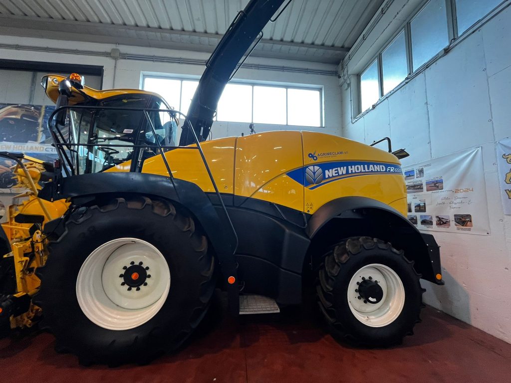 Trincia New Holland FR650  telaio HAF65073V05944003