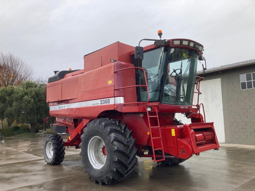 Mietitrebbia CASE 2388 telaio 4N5J49BMCY0290147 – Funzionante