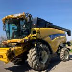 Combine Harvester New Holland CX8050sl frame number 231720003