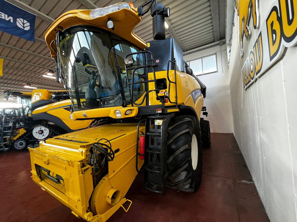 Mietitrebbia New Holland CR9070 telaio 721864001 – Revisionata