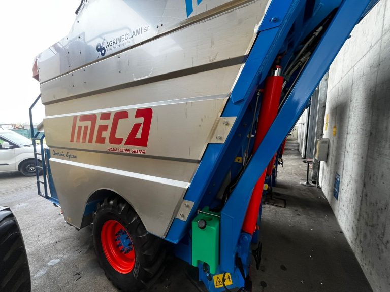 Vendemmiatrice trainata Imeca HS30 telaio IMECAHS3030076