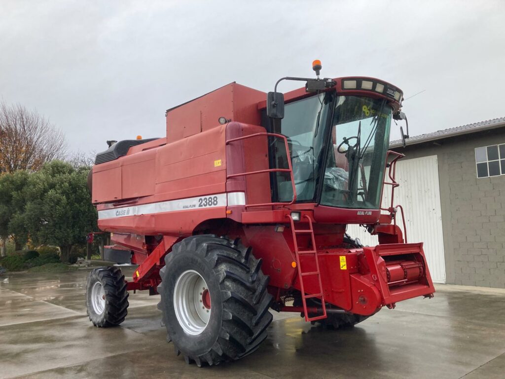 Mietitrebbia CASE 2388 telaio 4N5J49BMCY0290147 – Funzionante
