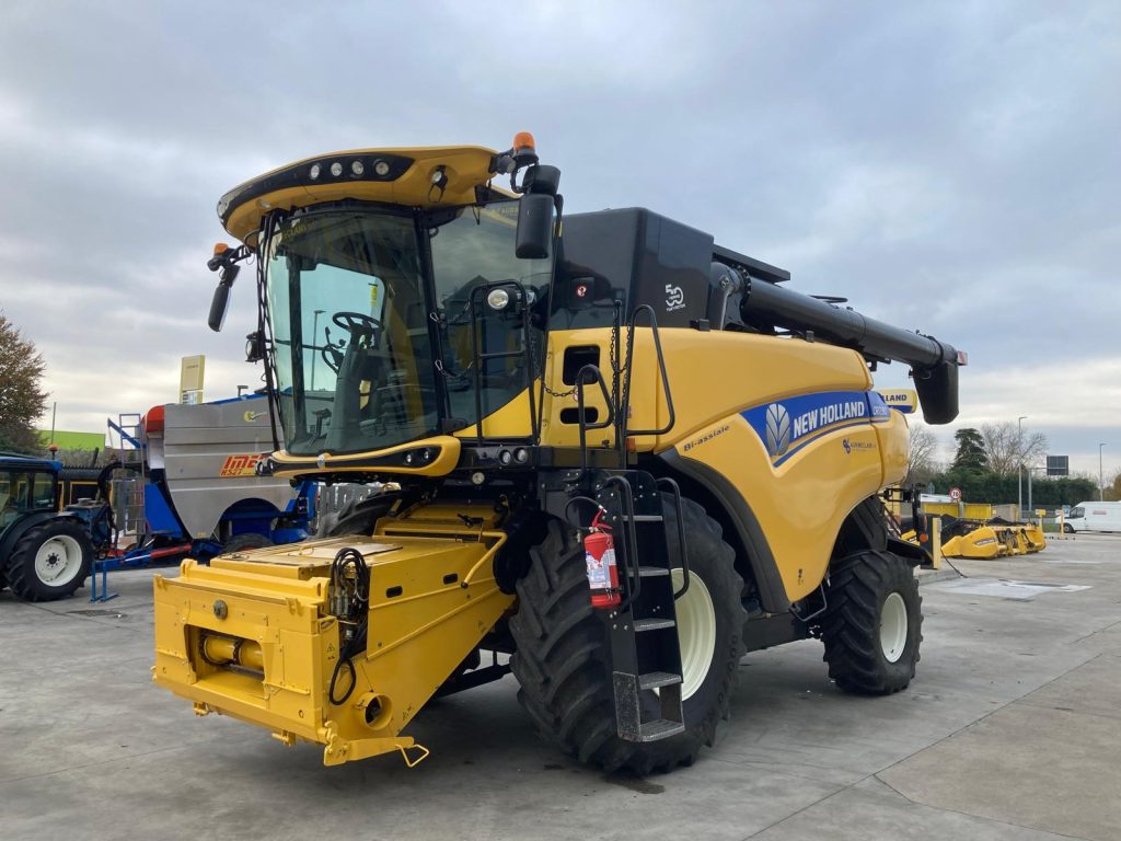 Mietitrebbia New Holland CR7.90 telaio 701962001