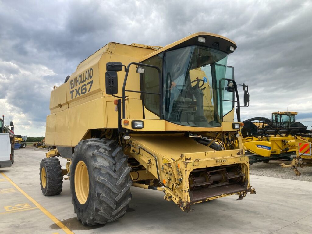 Mietitrebbia New Holland TX67fs telaio 441164001
