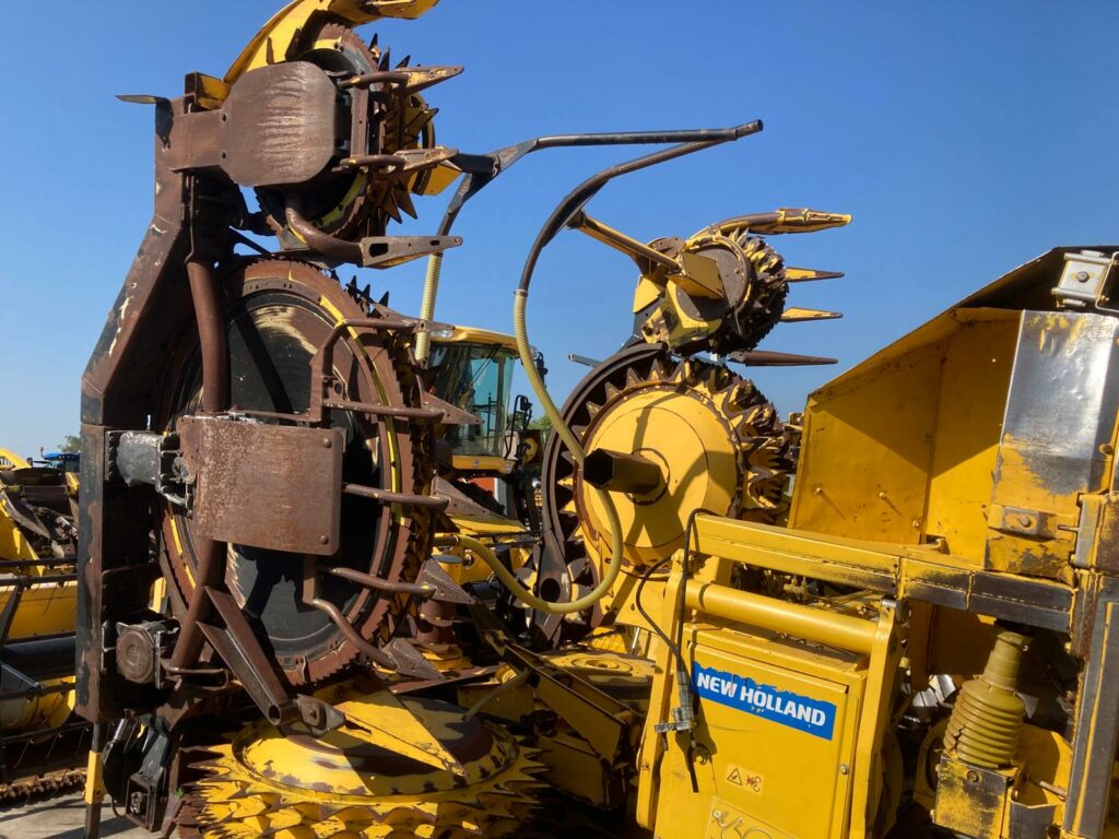 Mais Header New Holland Kemper 10PH frame number 7BU132699 for forage harvester FR