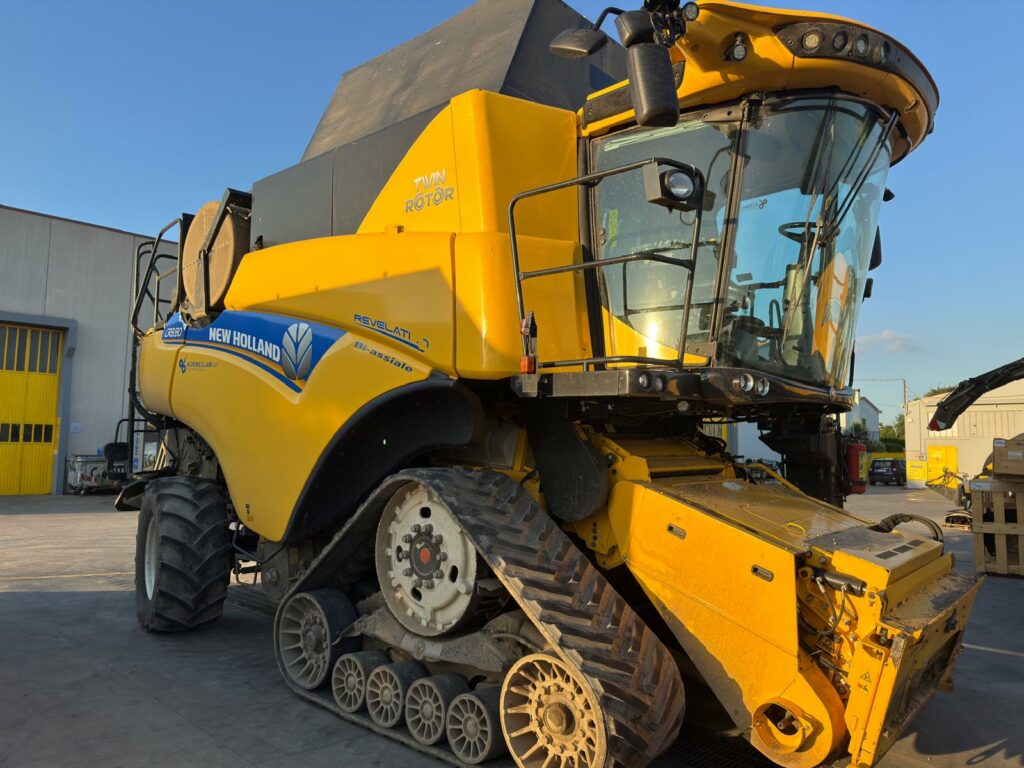 Mietitrebbia New Holland CR8.80DT Track telaio 8B2009004