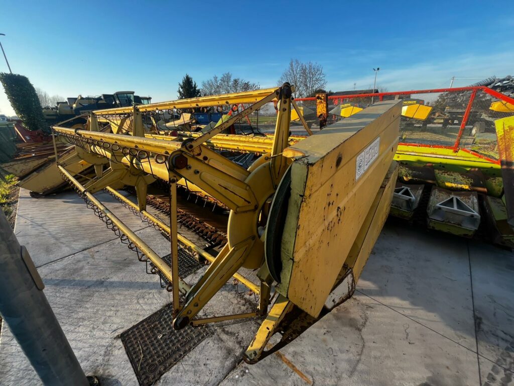 Fixed grain bar New Holland 3.60 frame number 1213702 – X NH1540